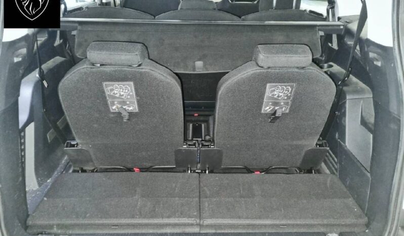
								Peugeot 5008 1.2L PureTech S&S Activo 96 kW (130 CV) full									