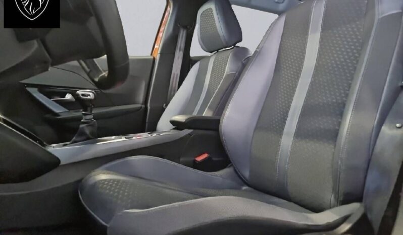 
								Peugeot 2008 PureTech 130 S&S Allure 96 kW (130 CV) full									
