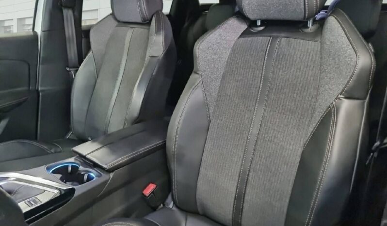
								Peugeot 3008 PureTech 130 S&S GT Line 96 kW (130 CV) full									