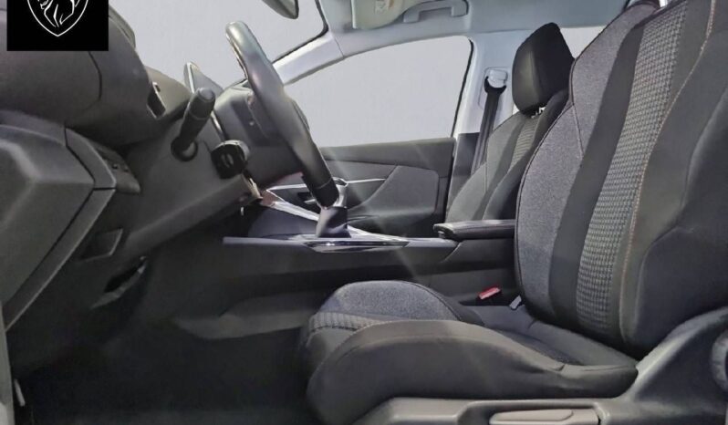 
								Peugeot 5008 1.2L PureTech S&S Activo 96 kW (130 CV) full									
