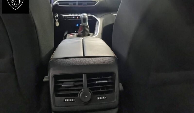 
								Peugeot 5008 1.2L PureTech S&S Activo 96 kW (130 CV) full									